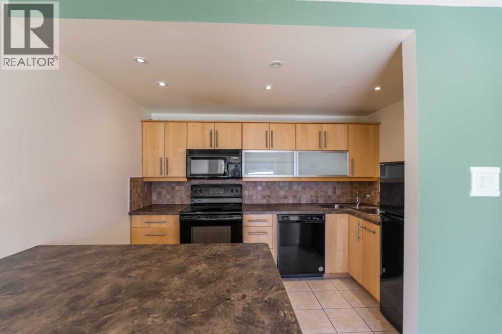 Single Family House for Sale in   Westmount Road NW Hillhurst Calgary 