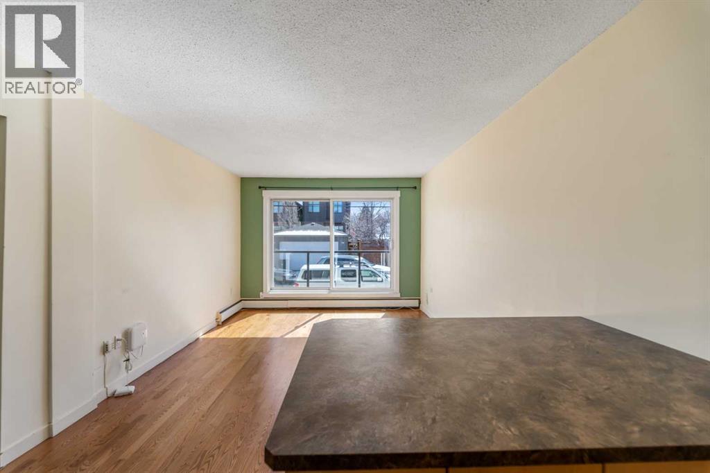 Single Family House for Sale in   Westmount Road NW Hillhurst Calgary 