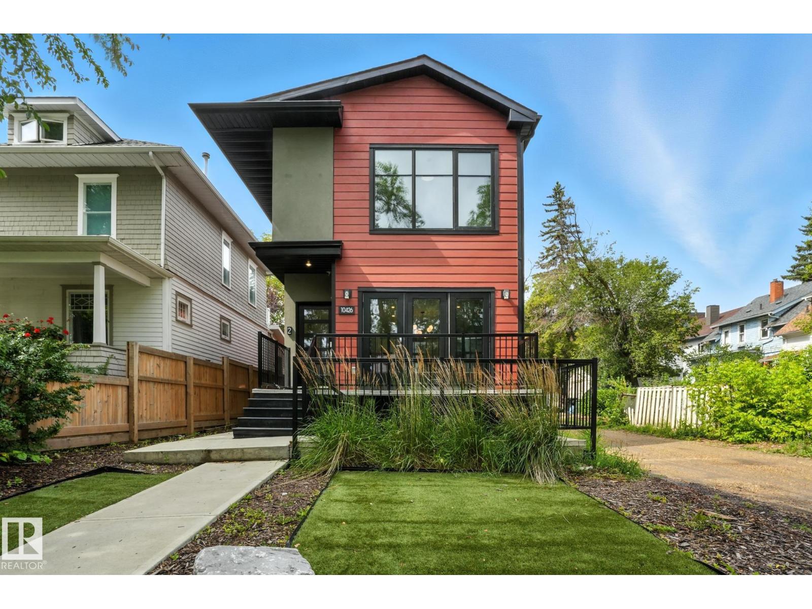 Photo 2 of 10426 126 St Nw, Edmonton AB