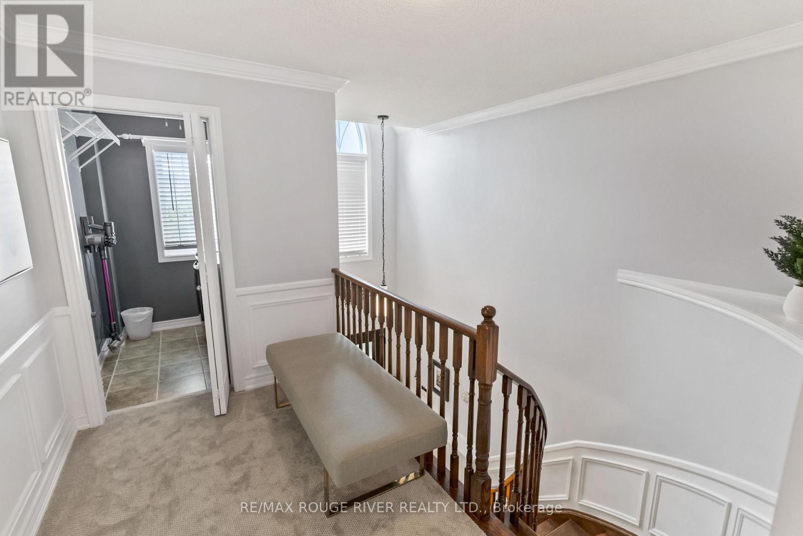 Photo 18 of 53 Cranborne Crescent, Whitby ON