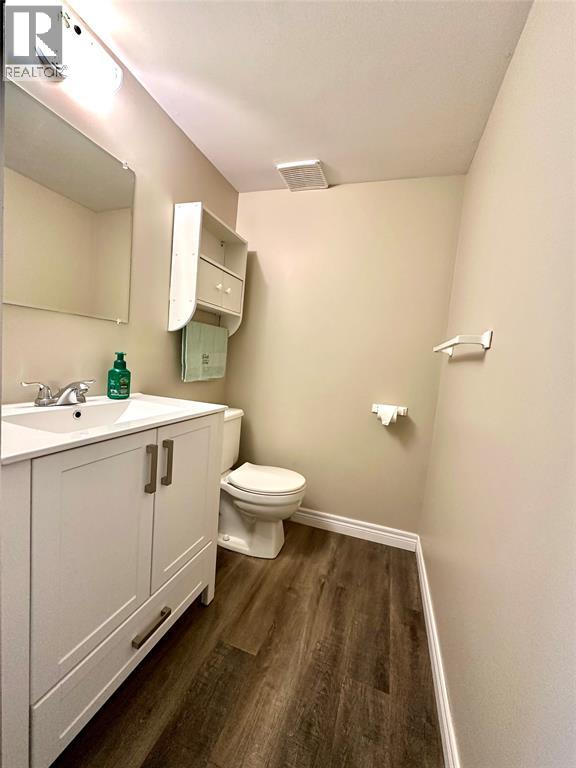 Photo 6 of 885 Carleton Place Unit 1, Sarnia ON
