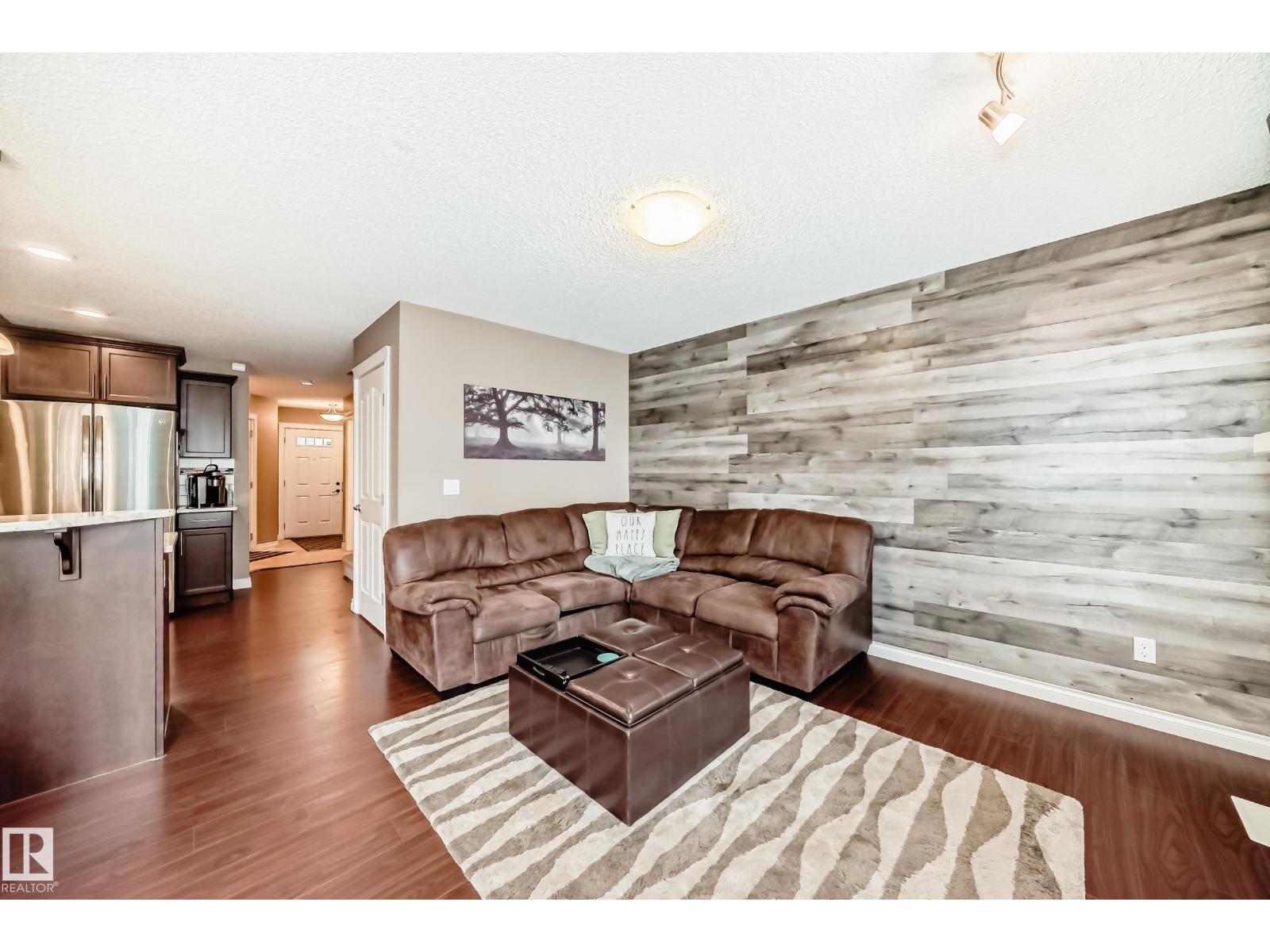 Photo 3 of 16813 120 St Nw Nw, Edmonton AB
