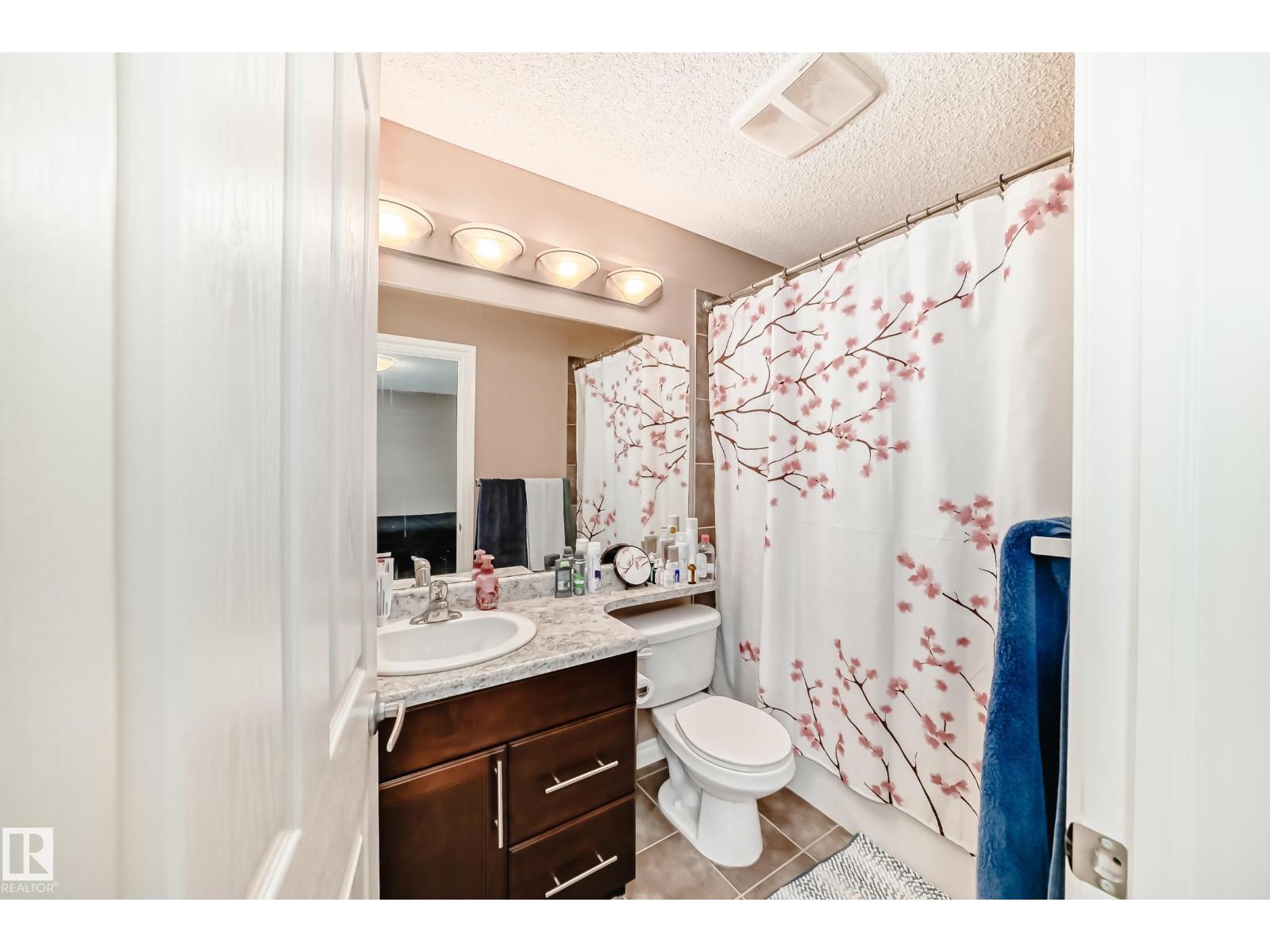 Photo 1 of 16813 120 St Nw Nw, Edmonton AB