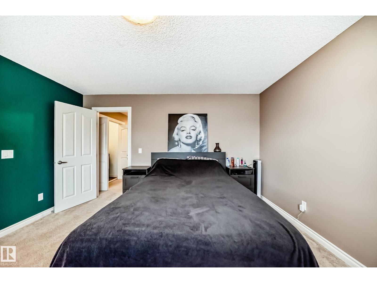 Photo 2 of 16813 120 St Nw Nw, Edmonton AB