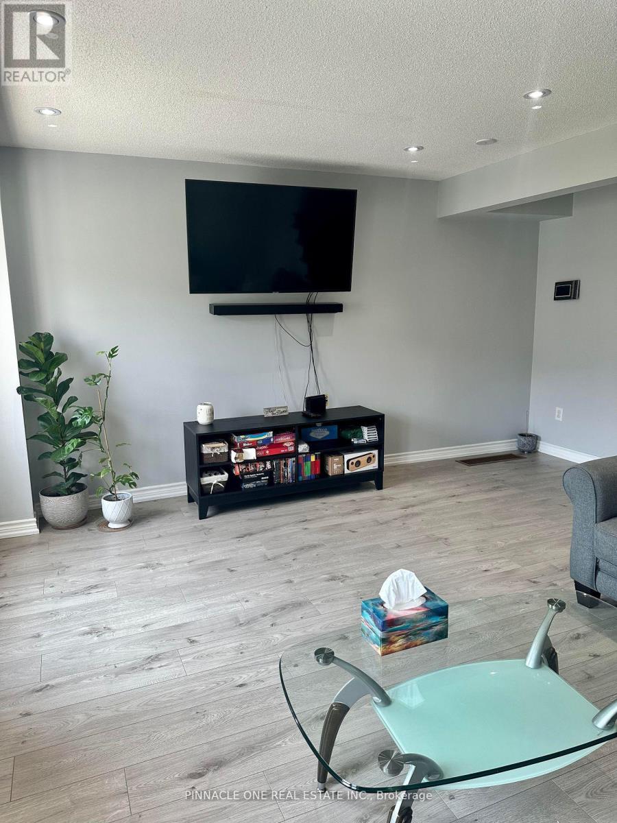 Photo 6 of 14 Blunden Road, Ajax ON