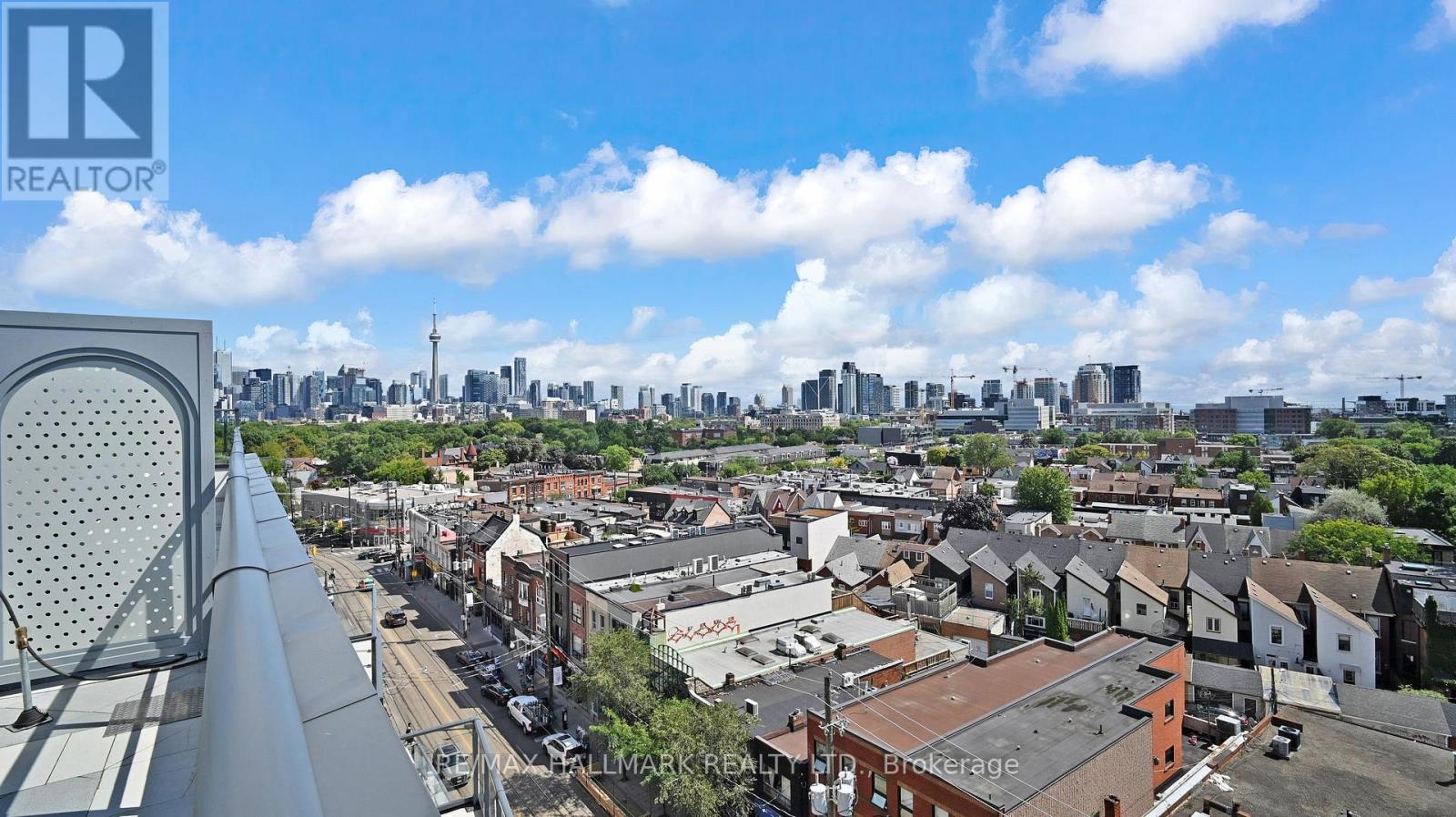 Photo 40 of 709 5 Lakeview Avenue, Toronto ON