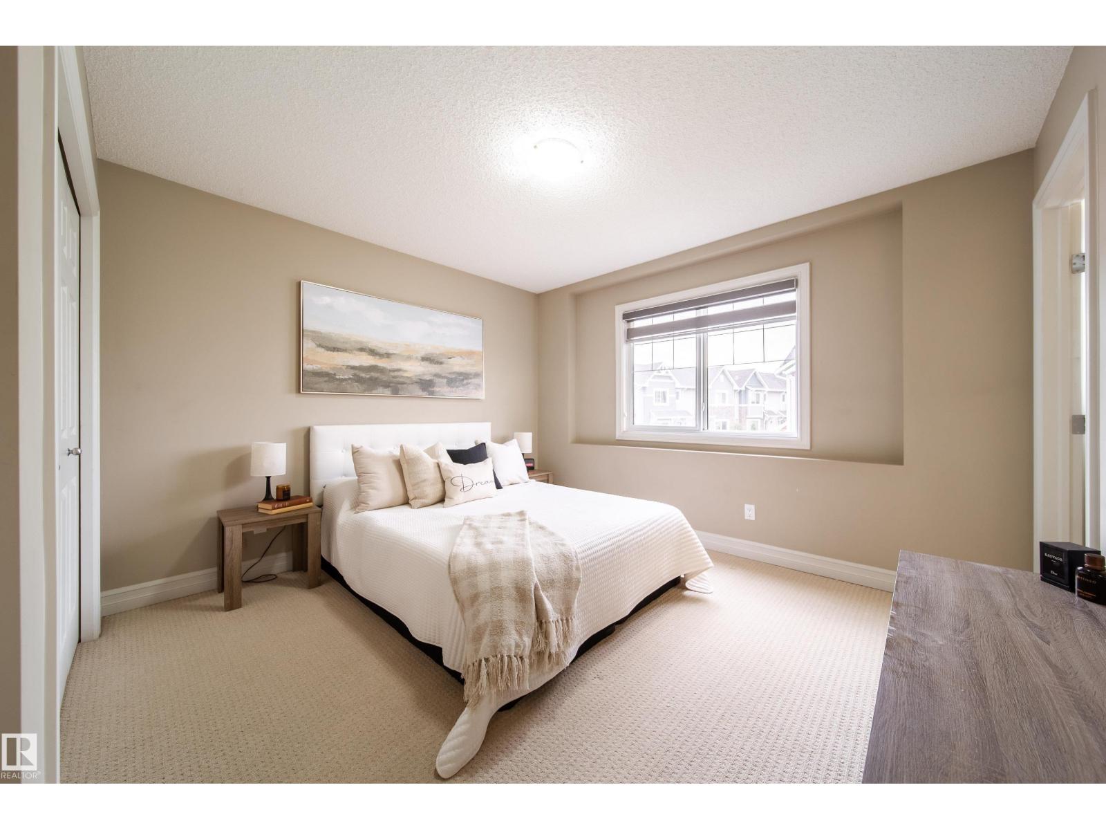 Photo 10 of 32 655 Tamarack Rd Nw, Edmonton AB