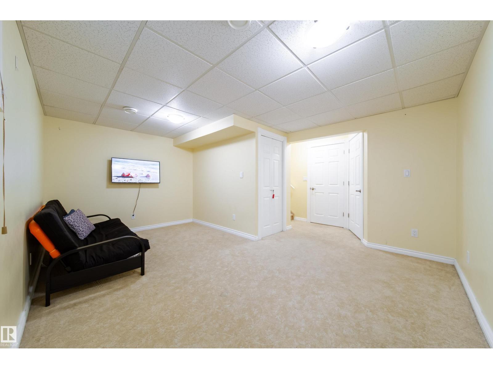 Photo 17 of 32 655 Tamarack Rd Nw, Edmonton AB