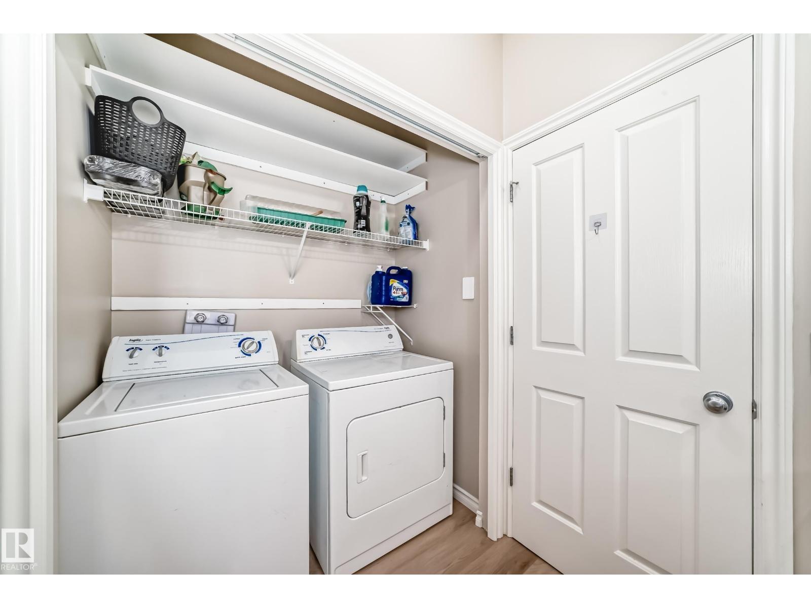 Photo 19 of 8420 Sloane Cr Nw, Edmonton AB