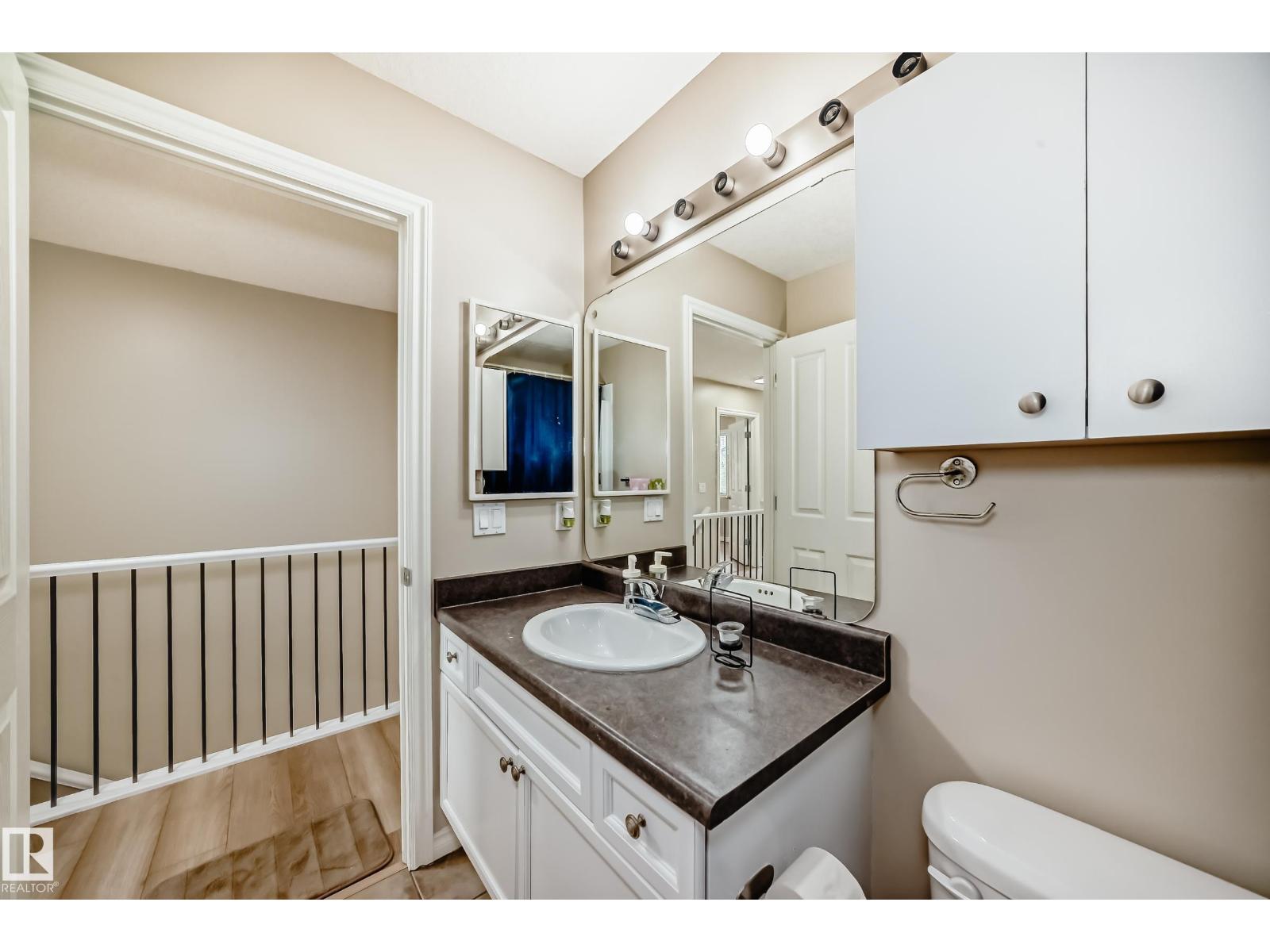 Photo 29 of 8420 Sloane Cr Nw, Edmonton AB