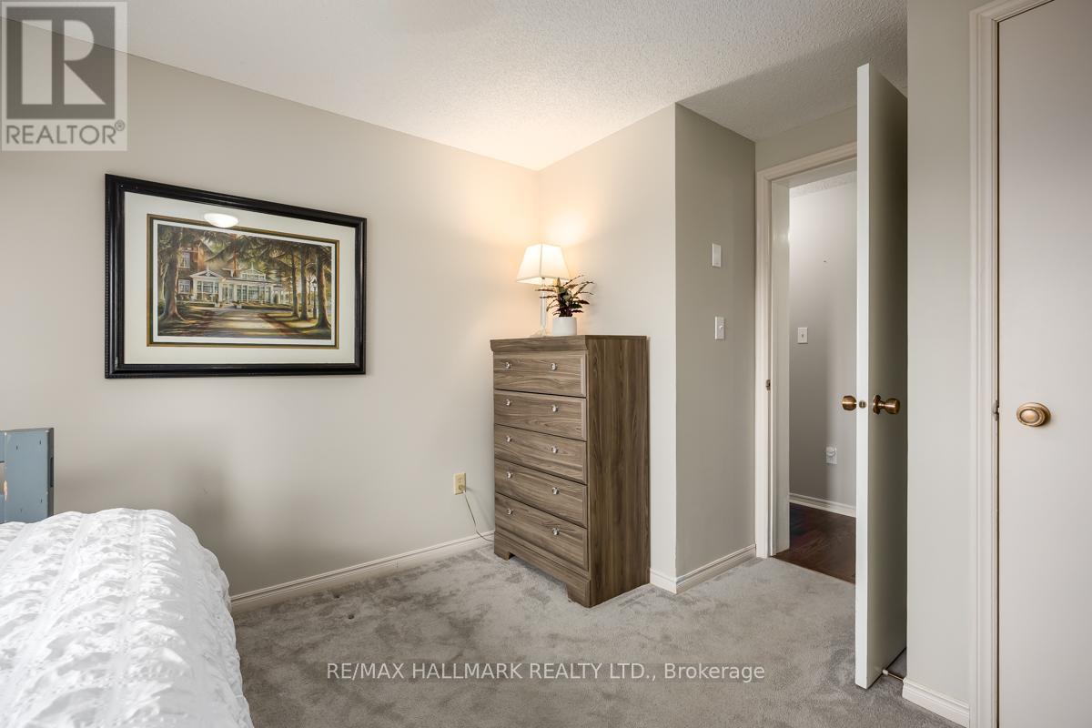 Photo 32 of 81 Tecumseth Pines Drive, New Tecumseth ON