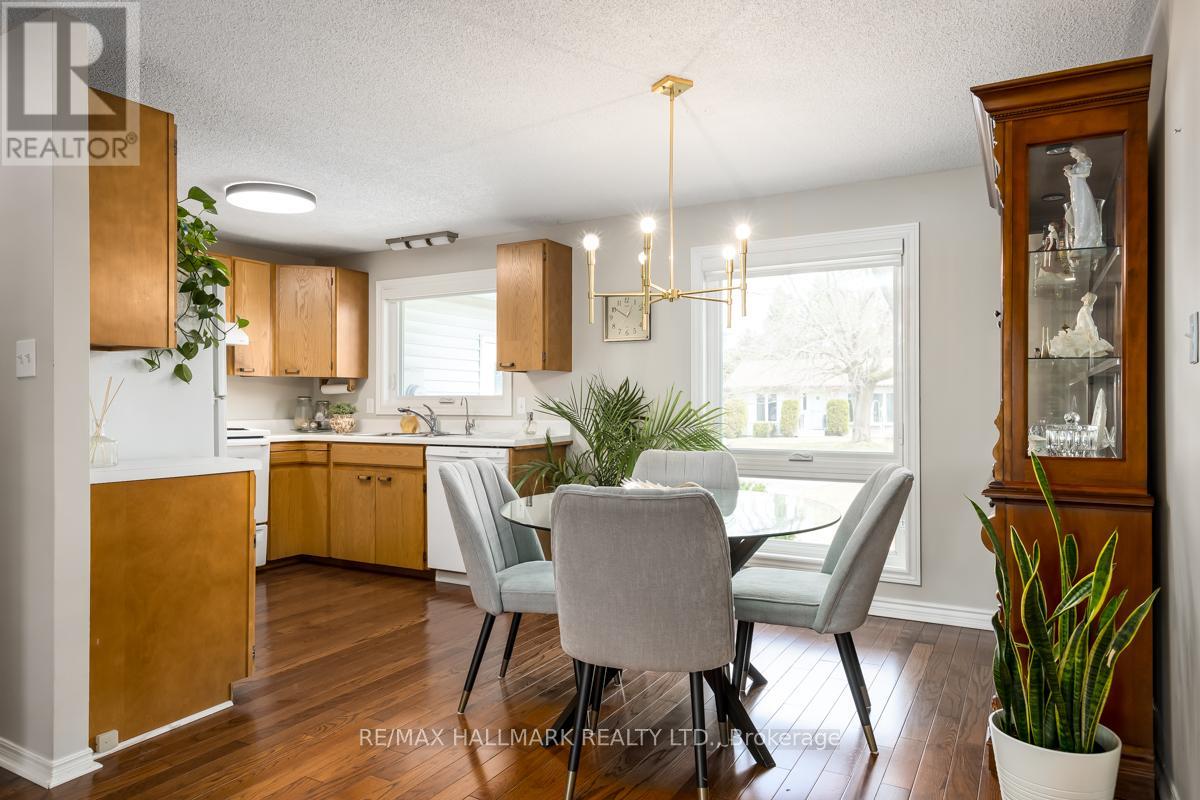 Photo 10 of 81 Tecumseth Pines Drive, New Tecumseth ON