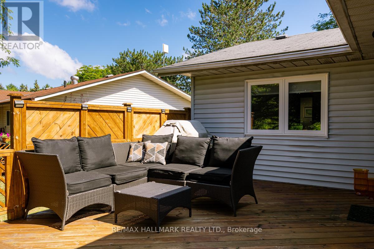 Photo 22 of 81 Tecumseth Pines Drive, New Tecumseth ON