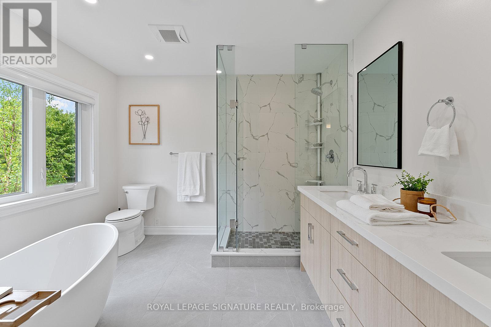 Photo 23 of 35 Mallory Avenue, Markham ON