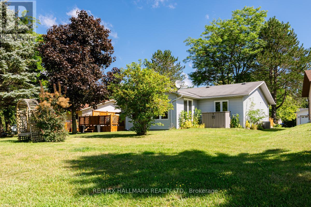 Photo 6 of 81 Tecumseth Pines Drive, New Tecumseth ON