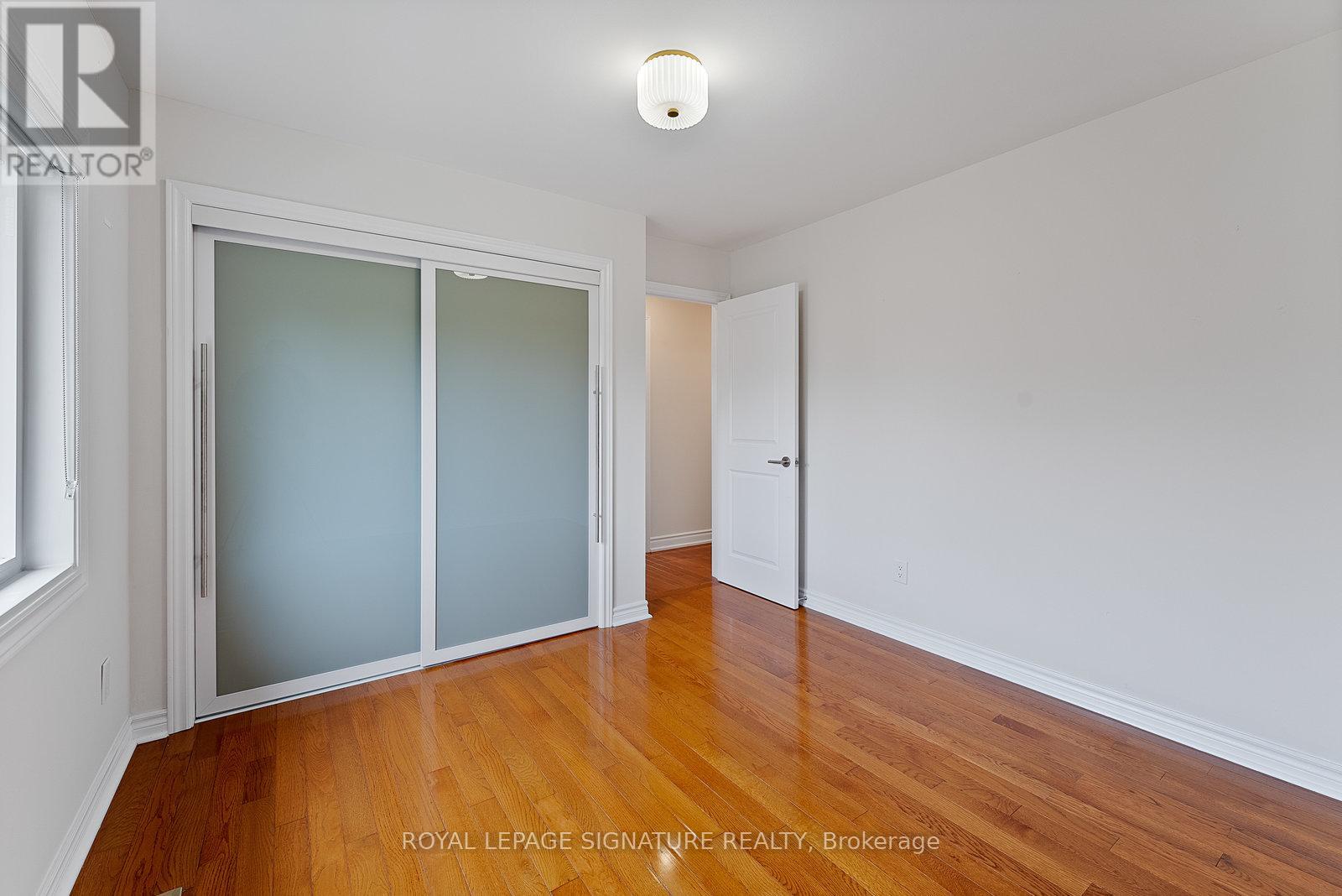 Photo 32 of 35 Mallory Avenue, Markham ON
