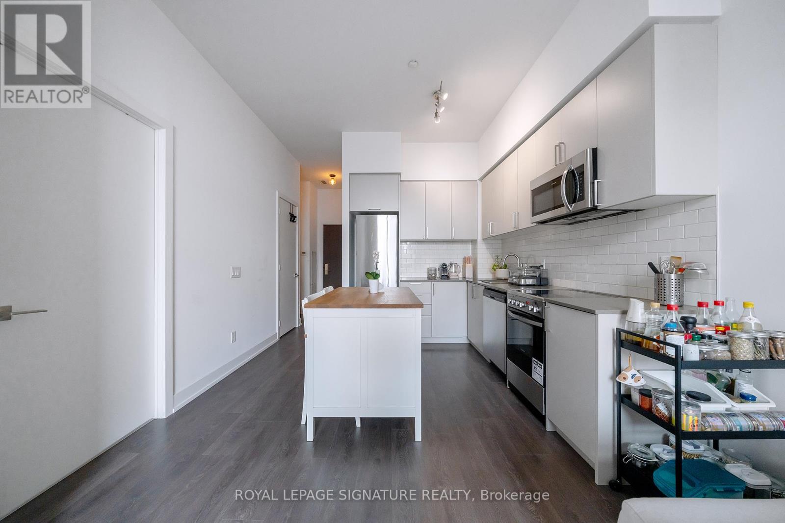 Photo 14 of 916 E 278 Buchanan Drive, Markham ON