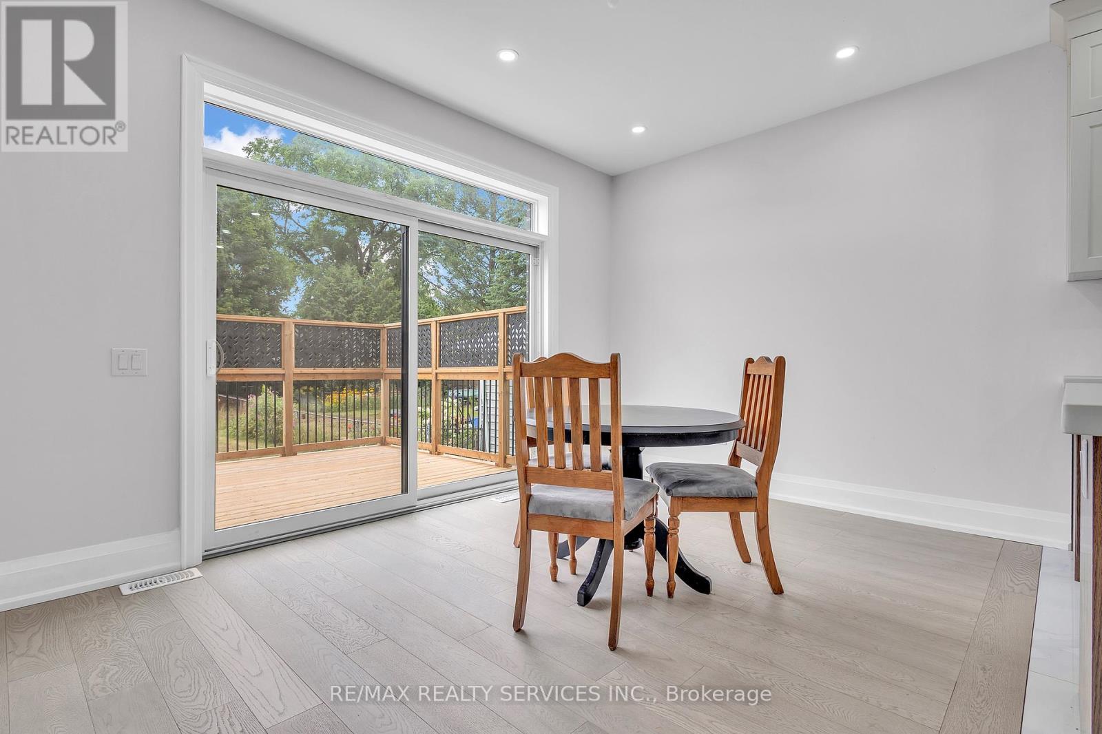 Photo 6 of 44 Albert Street W, New Tecumseth ON