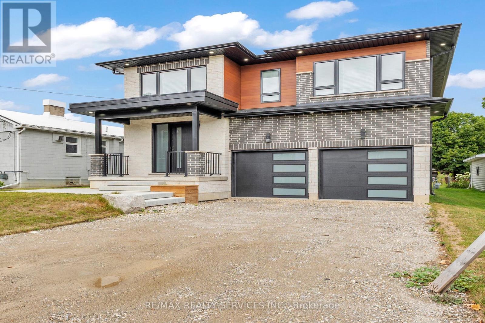 Photo 16 of 44 Albert Street W, New Tecumseth ON