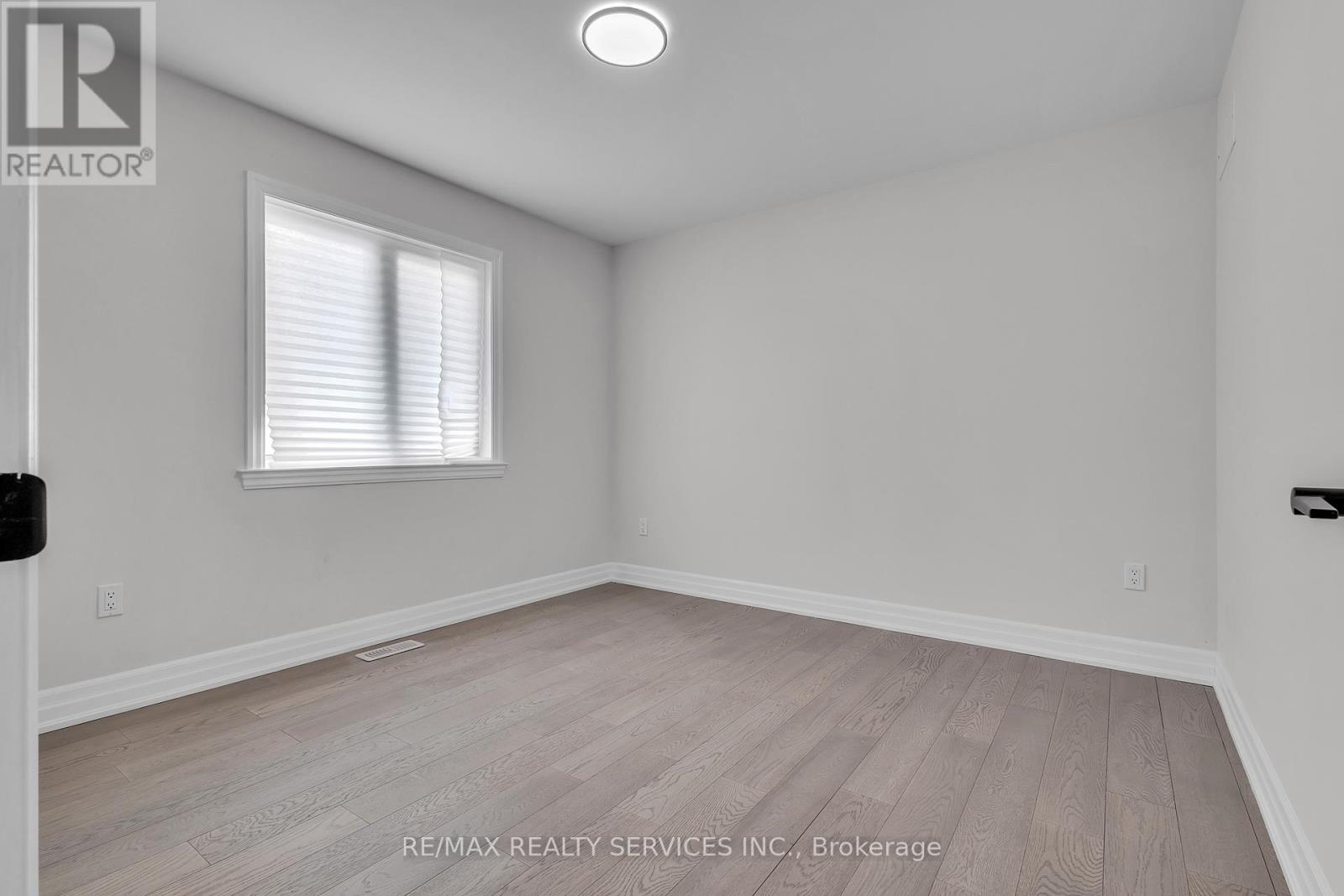 Photo 31 of 44 Albert Street W, New Tecumseth ON
