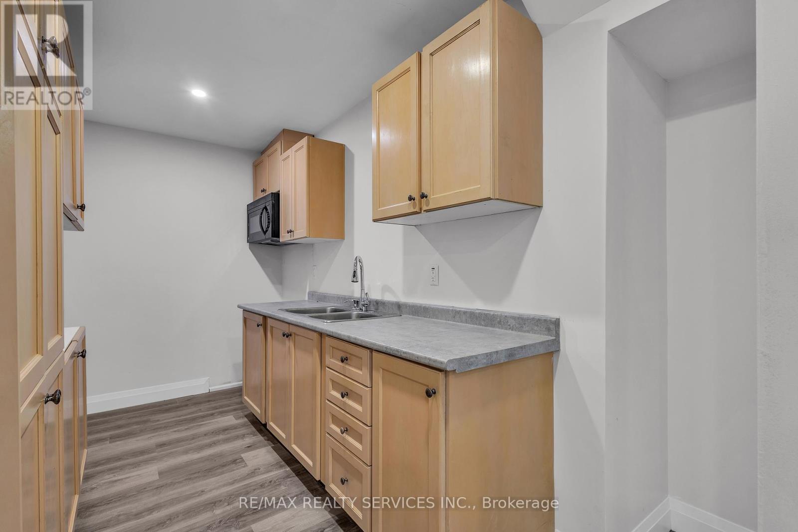 Photo 22 of 44 Albert Street W, New Tecumseth ON