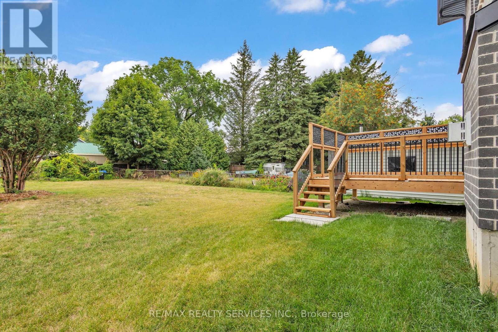 Photo 11 of 44 Albert Street W, New Tecumseth ON