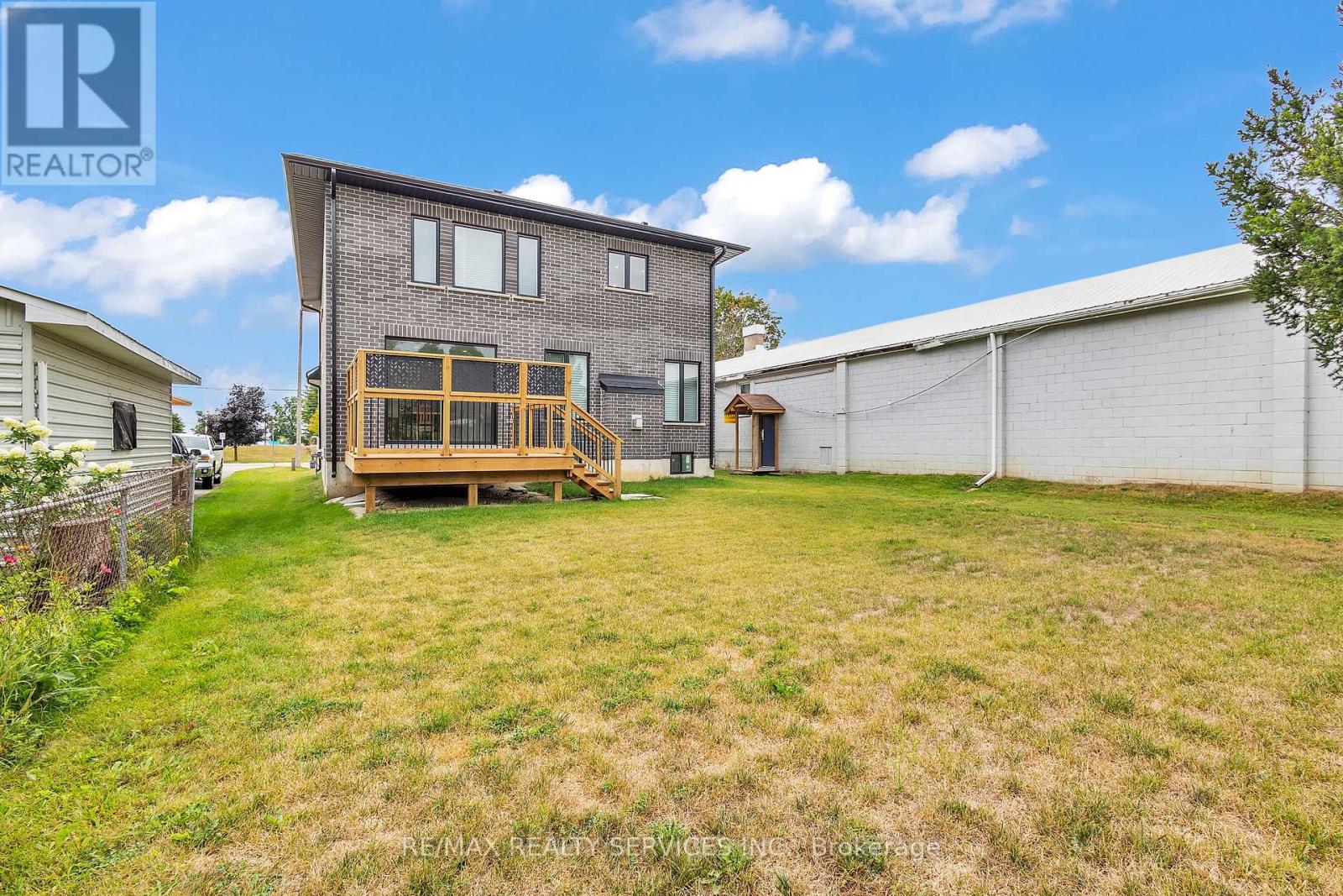 Photo 17 of 44 Albert Street W, New Tecumseth ON