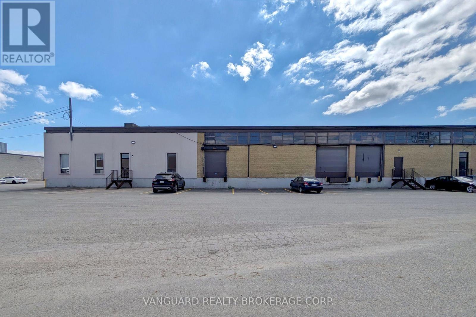 Photo 1 of 3 4 63 Medulla Avenue, Toronto ON