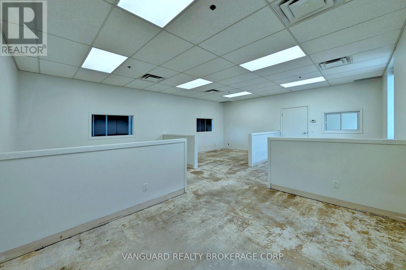Photo 10 of 3 4 63 Medulla Avenue, Toronto ON