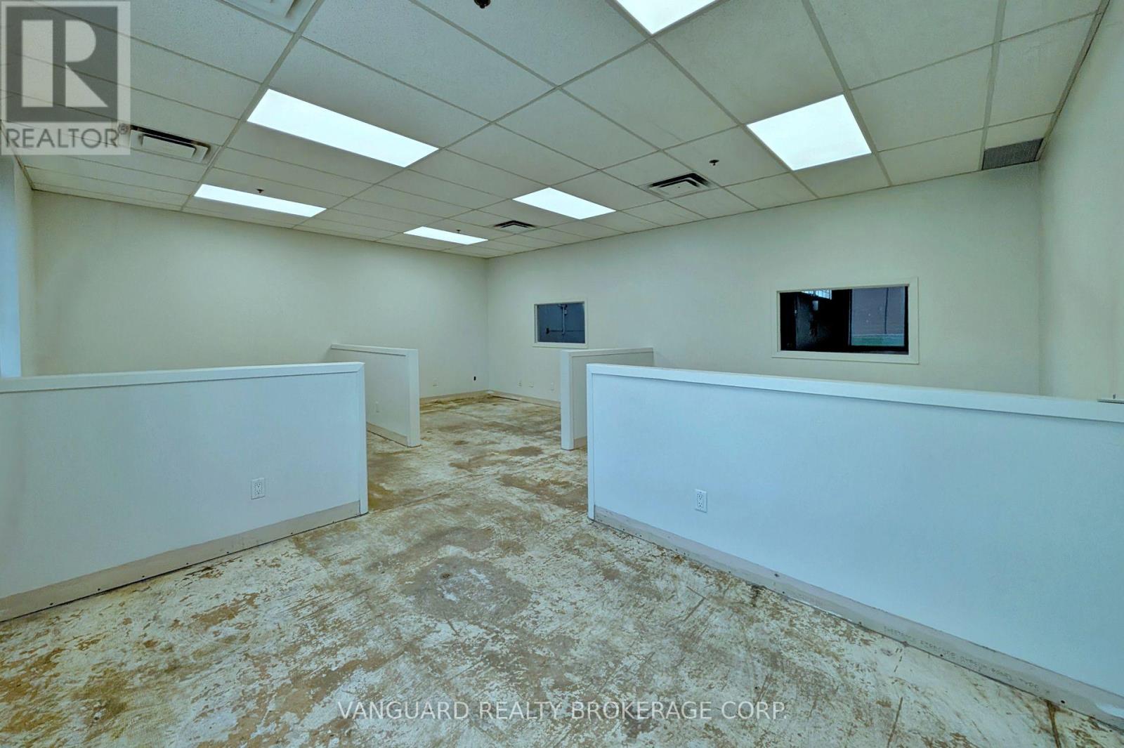 Photo 7 of 3 4 63 Medulla Avenue, Toronto ON