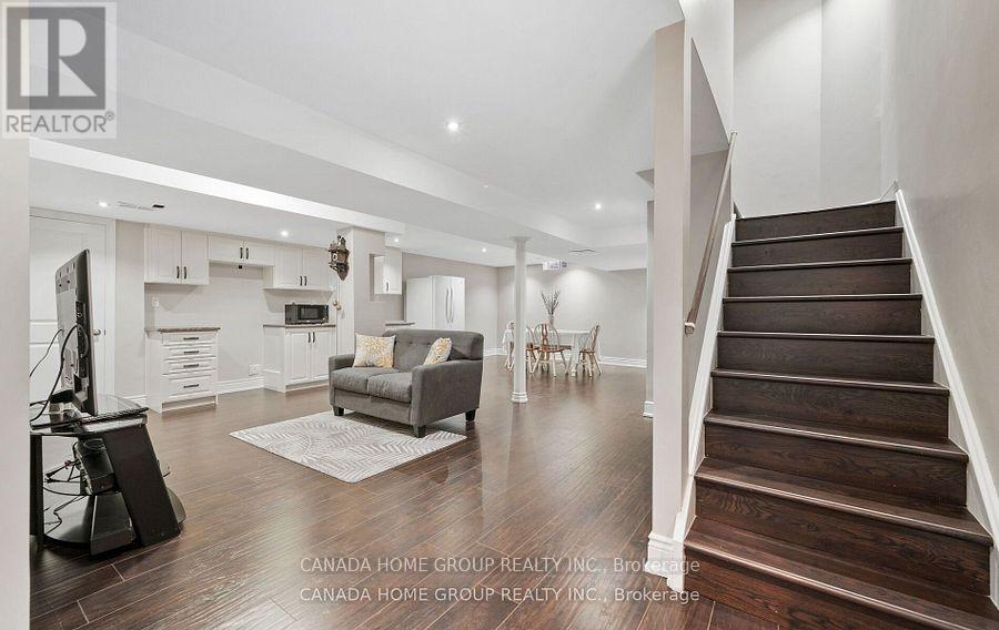 Photo 33 of 2531 Andover Road, Oakville ON