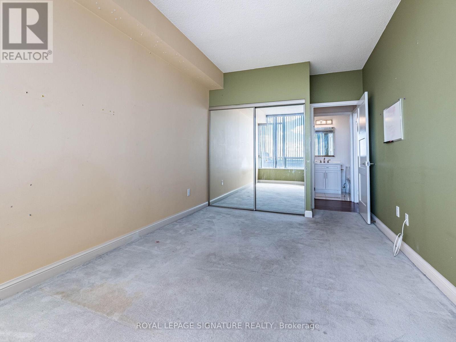Photo 6 of 2204 24 Hanover Road, Brampton ON