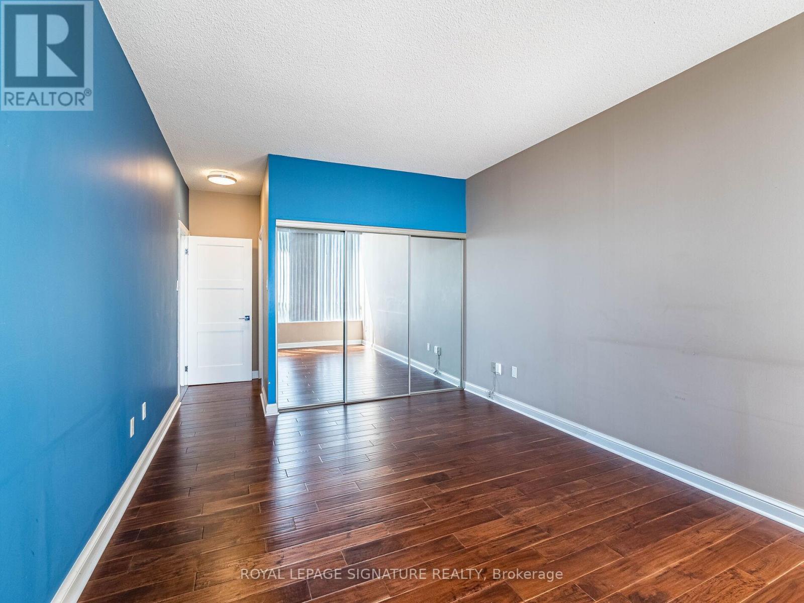Photo 27 of 2204 24 Hanover Road, Brampton ON