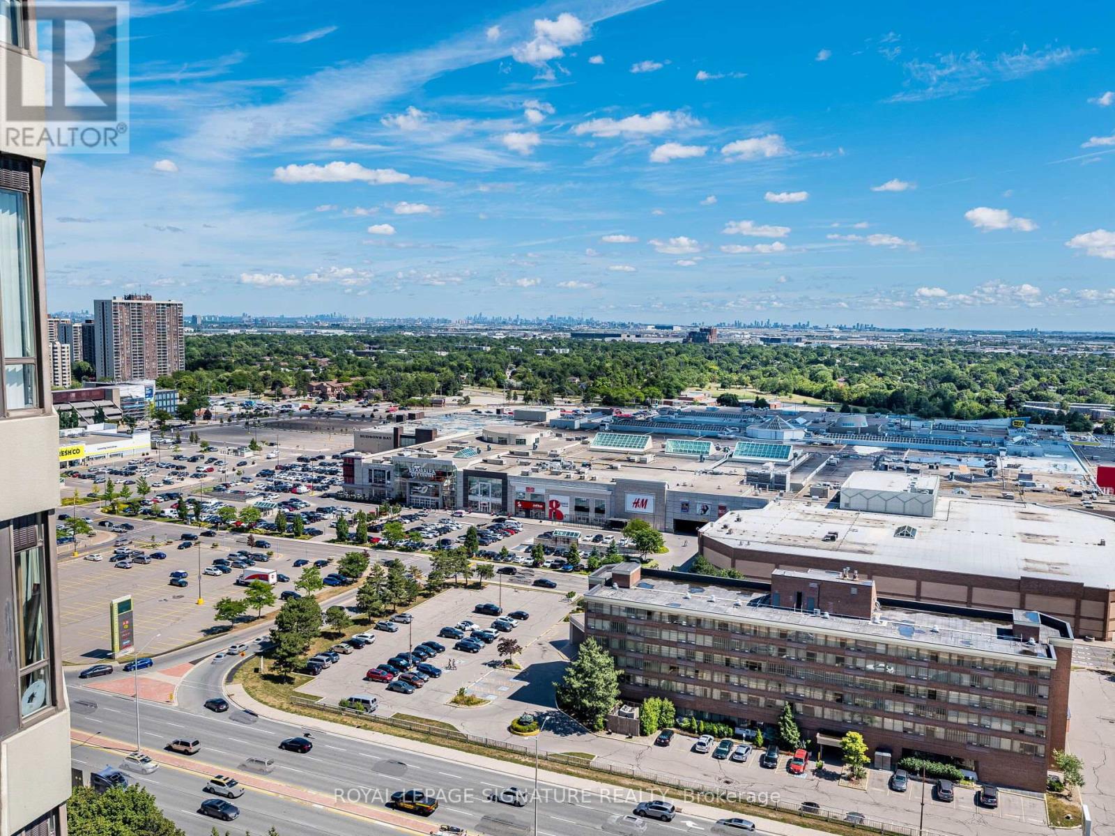 Photo 21 of 2204 24 Hanover Road, Brampton ON