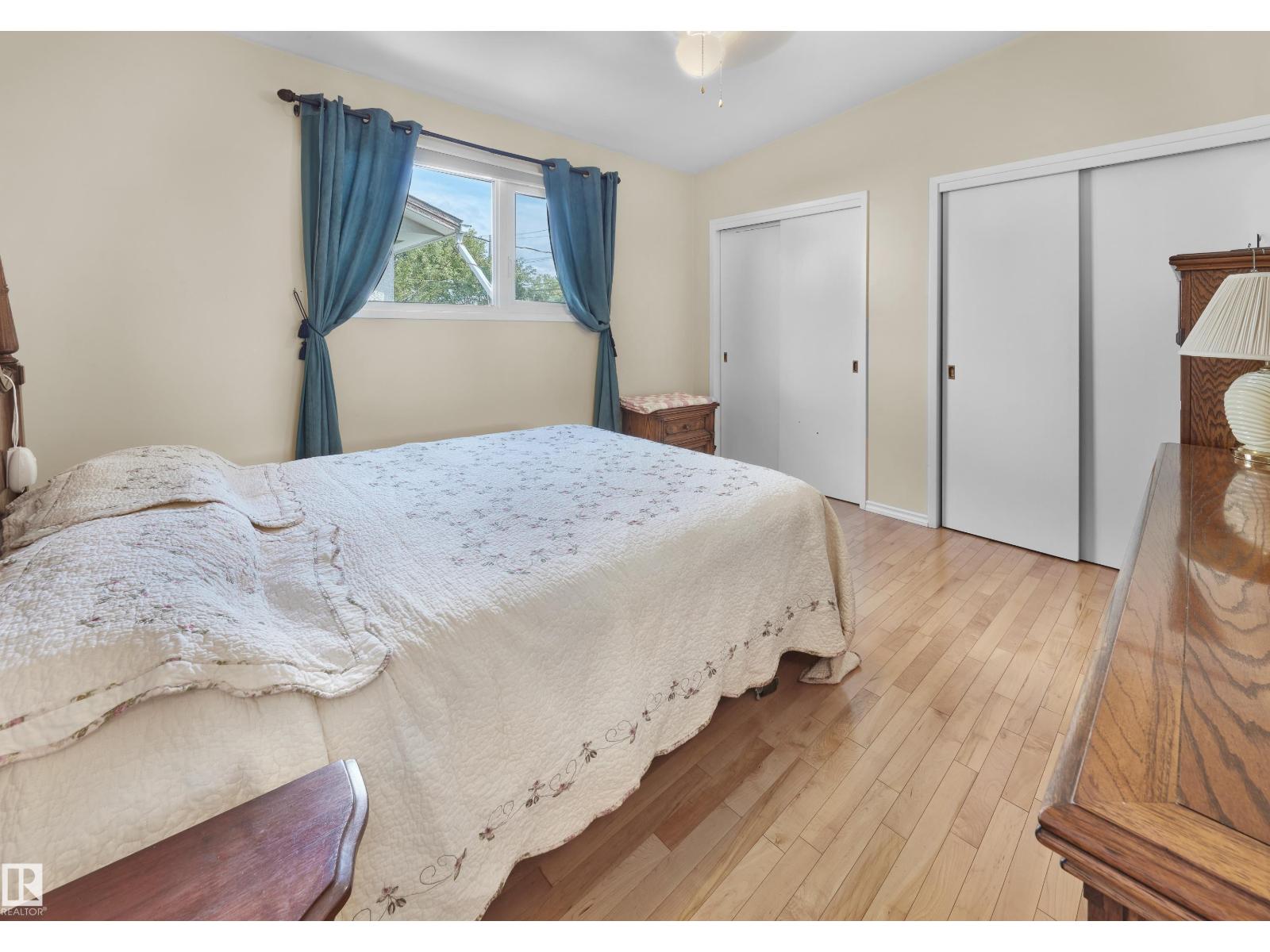 Photo 8 of 11339 54 Av Nw, Edmonton AB
