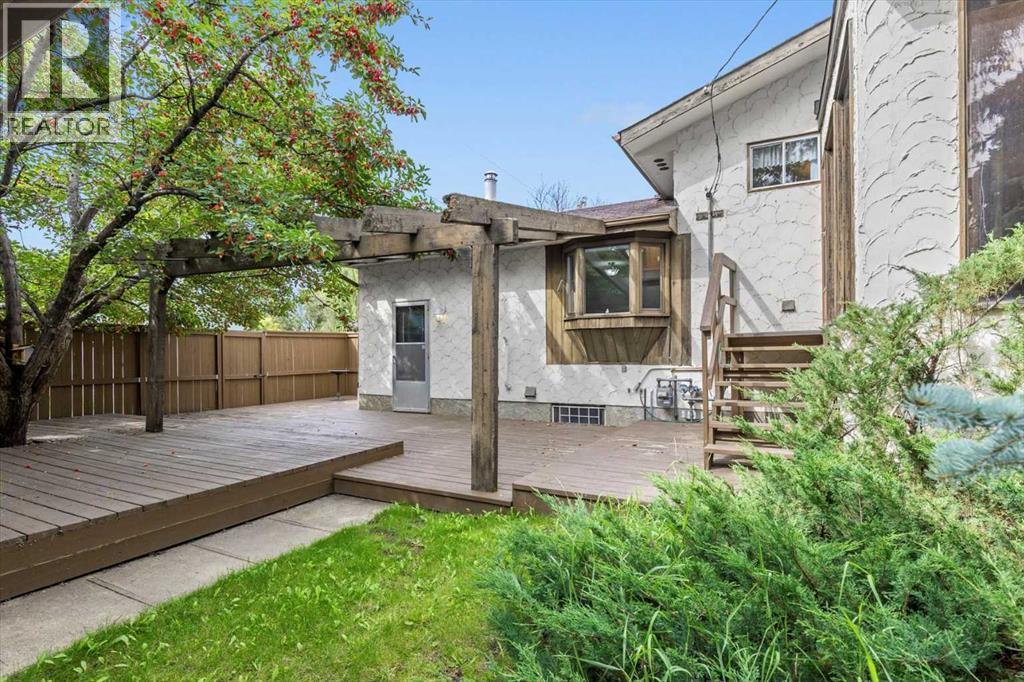 Photo 27 of 3043 Cedar Ridge Drive Sw, Calgary AB