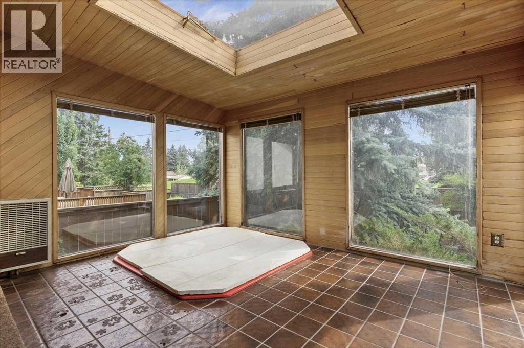 Photo 12 of 3043 Cedar Ridge Drive Sw, Calgary AB