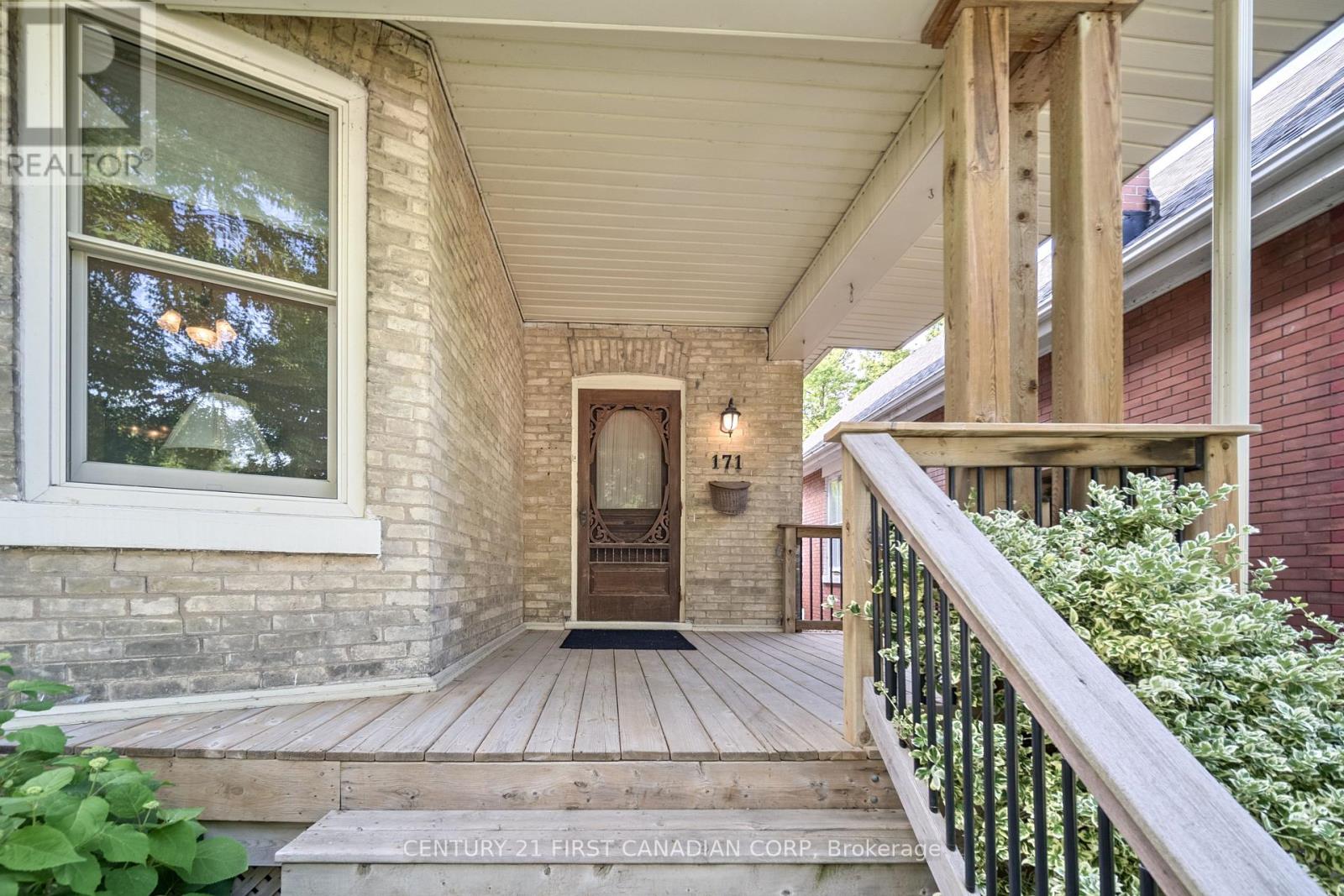 Photo 3 of 171 Mount Pleasant Avenue, London North ON