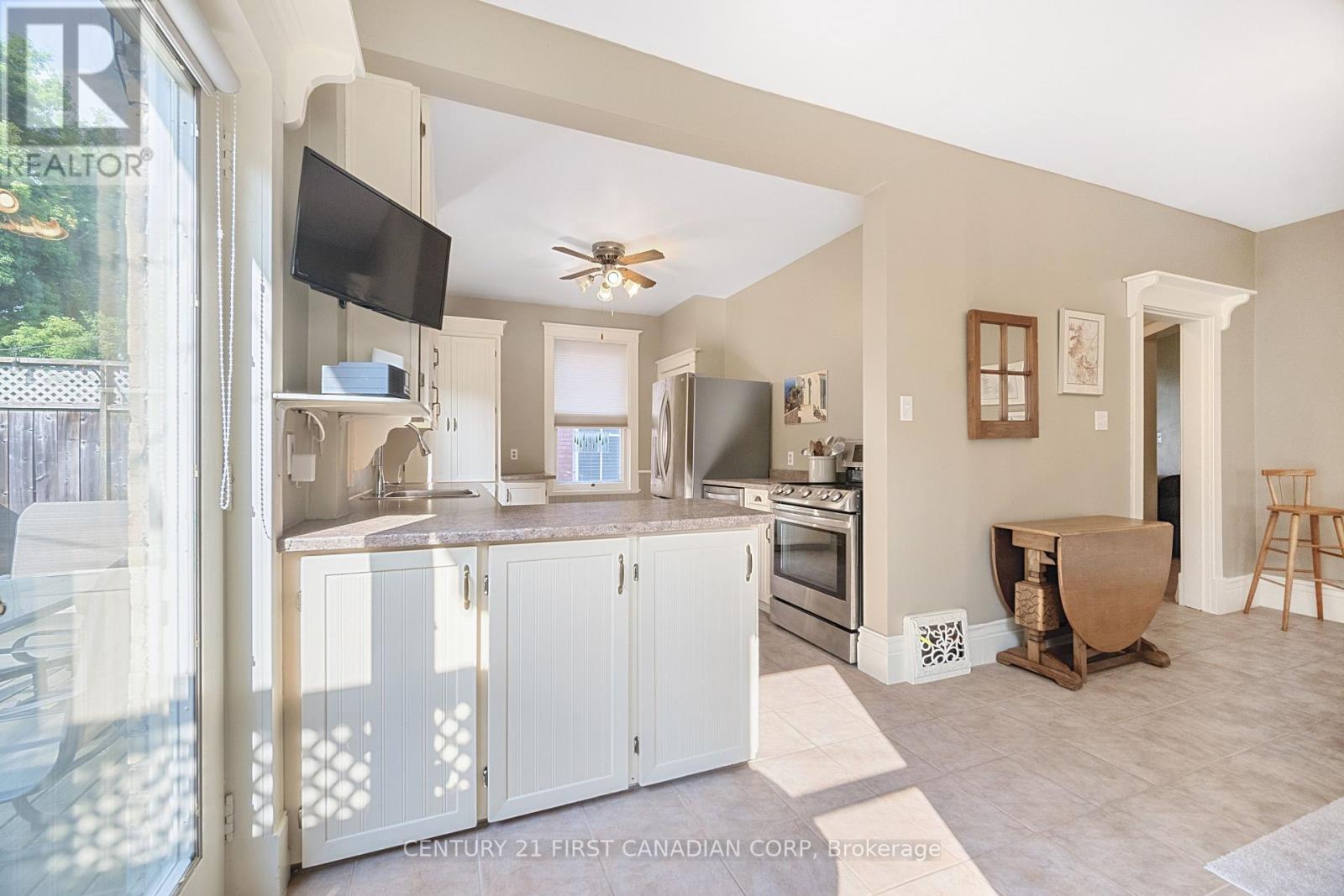 Photo 4 of 171 Mount Pleasant Avenue, London North ON