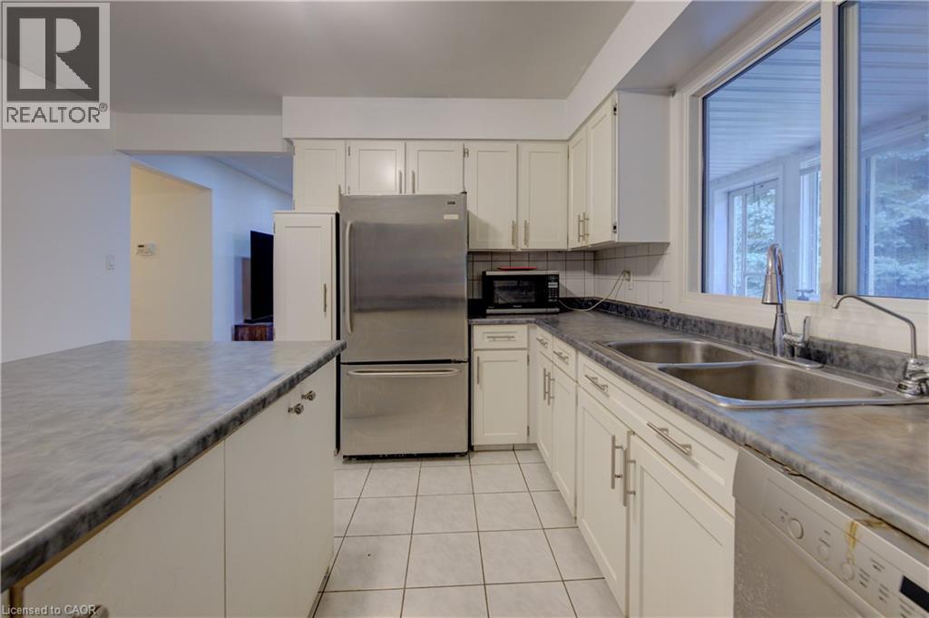 Photo 14 of 1740 Holley Crescent, Cambridge ON