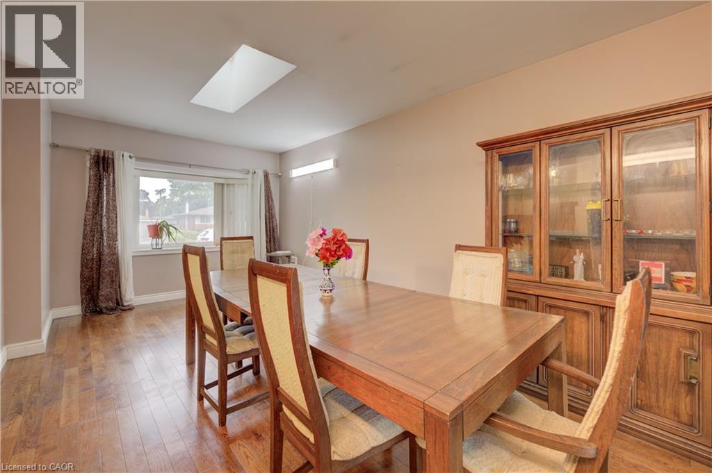 Photo 22 of 1740 Holley Crescent, Cambridge ON