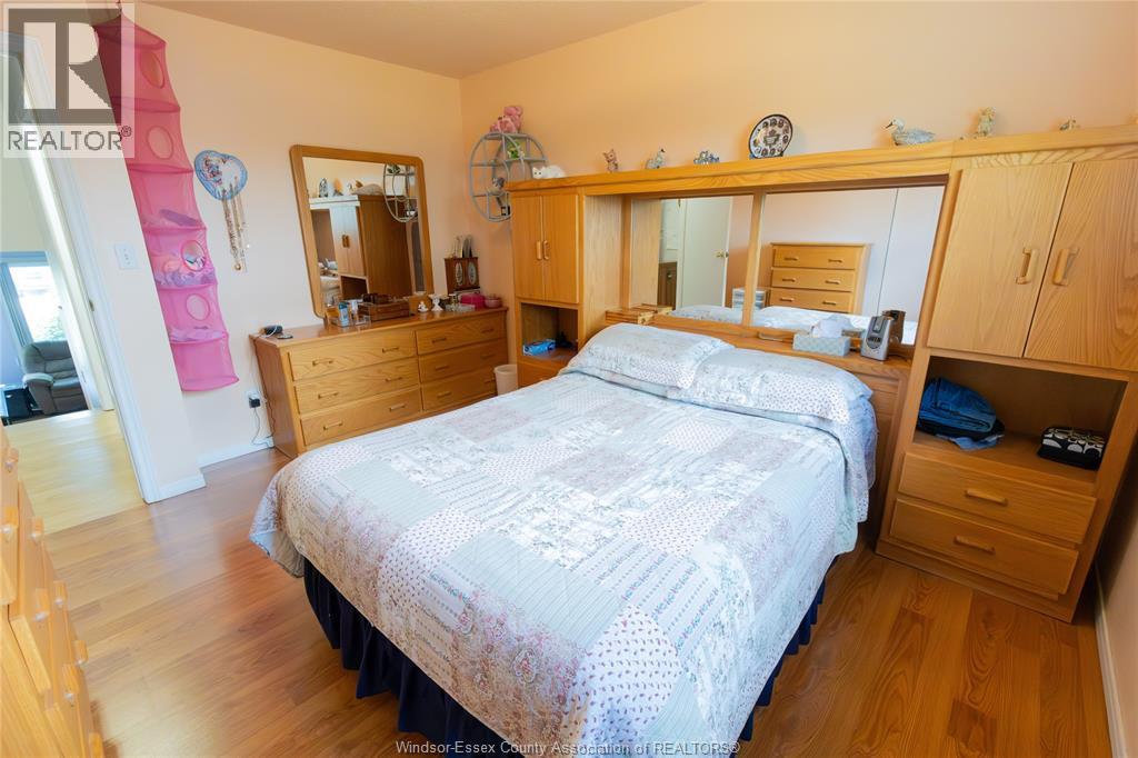 Photo 21 of 3526 Hemlock, Windsor ON