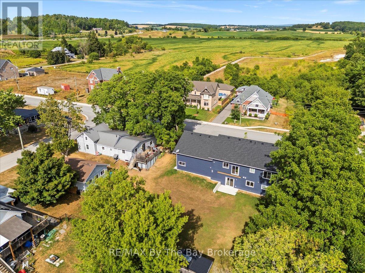 Photo 8 of 146 Mary Street, Clearview ON
