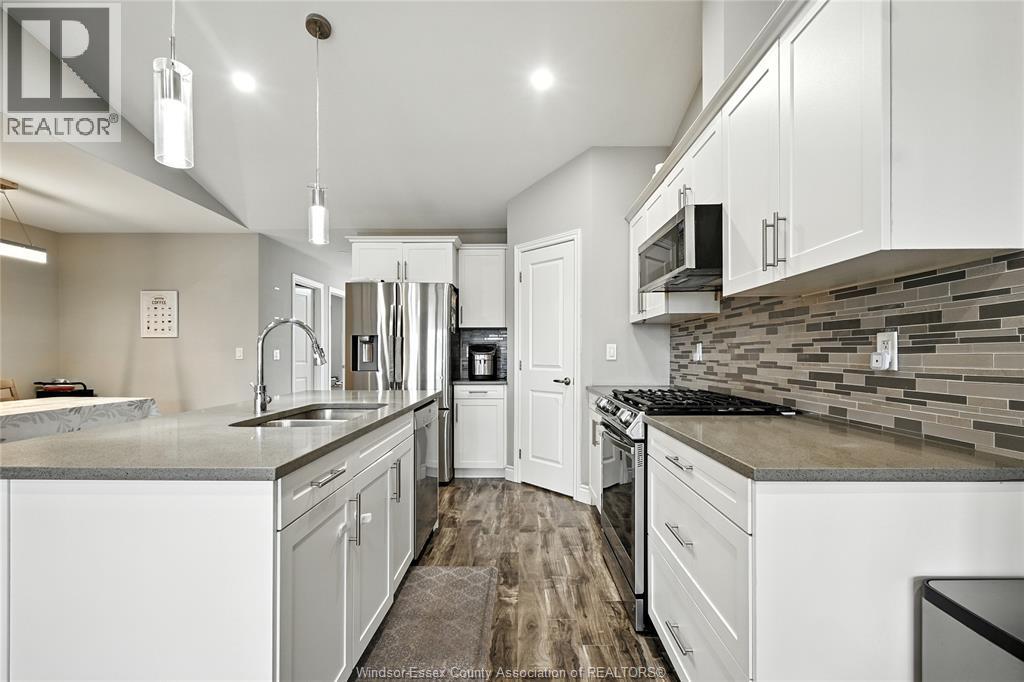Photo 10 of 3538 Hallee Crescent, Windsor ON