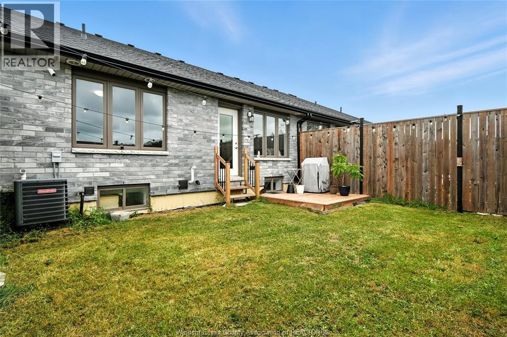 Photo 16 of 3538 Hallee Crescent, Windsor ON