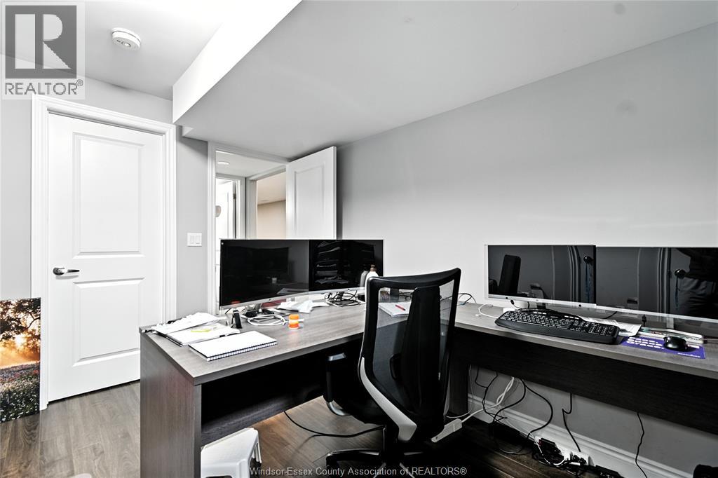 Photo 13 of 3538 Hallee Crescent, Windsor ON