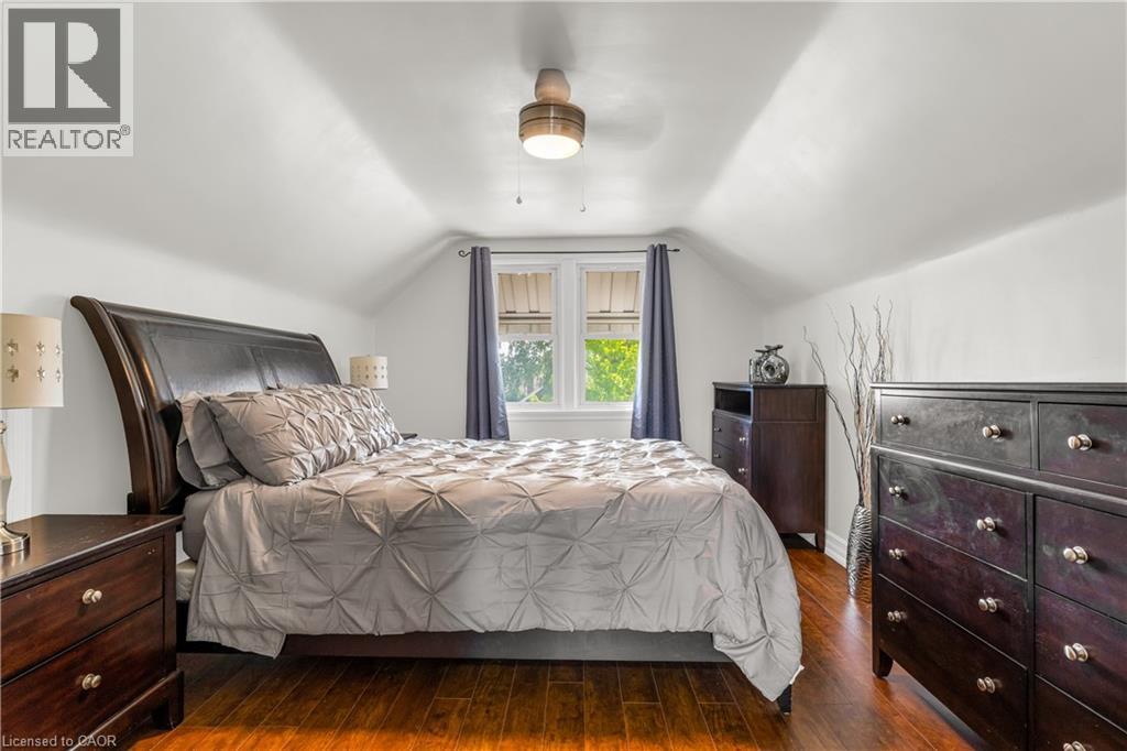 Photo 9 of 150 Garside Avenue S, Hamilton ON