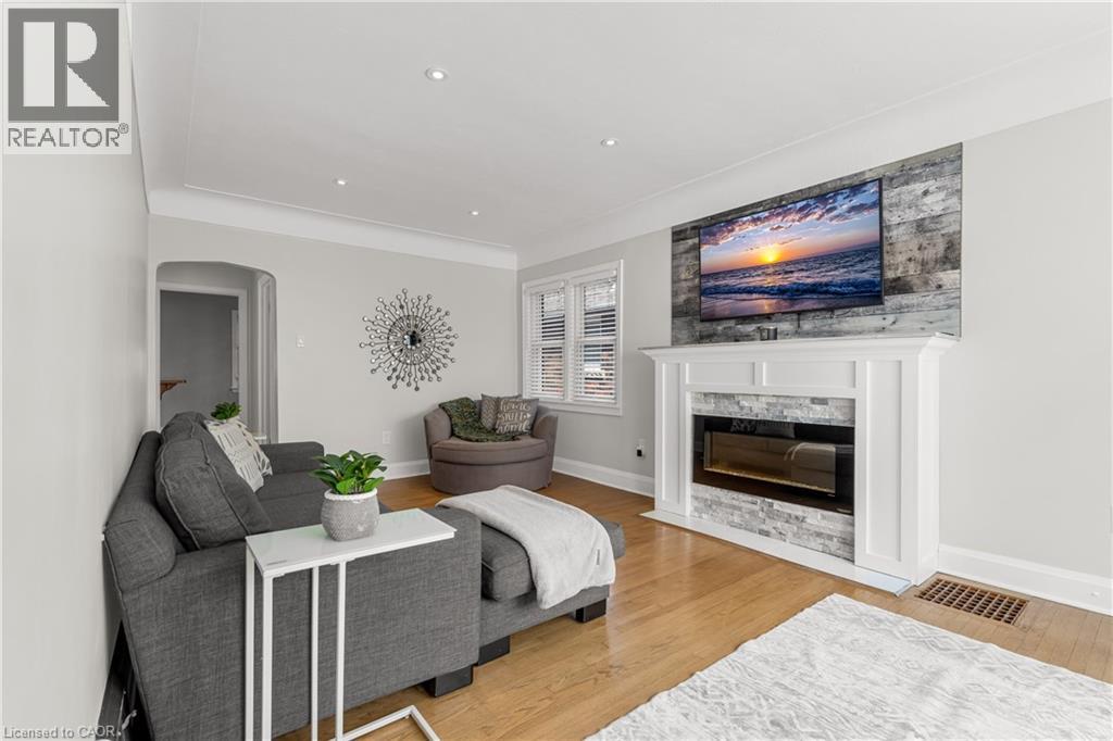 Photo 24 of 150 Garside Avenue S, Hamilton ON