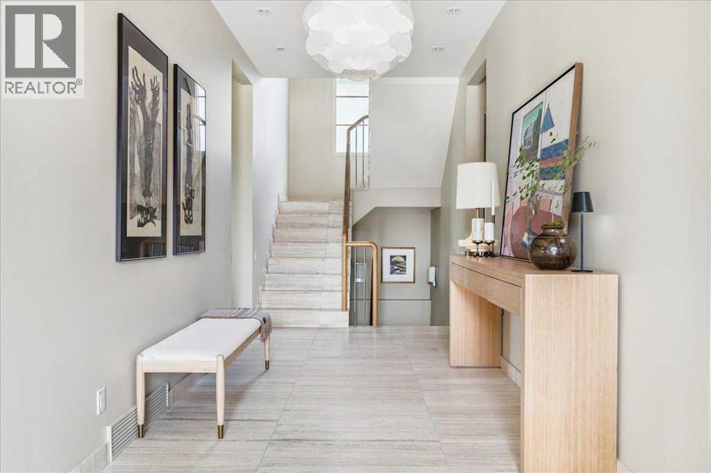 Photo 6 of 374 Discovery Ridge Way Sw, Calgary AB