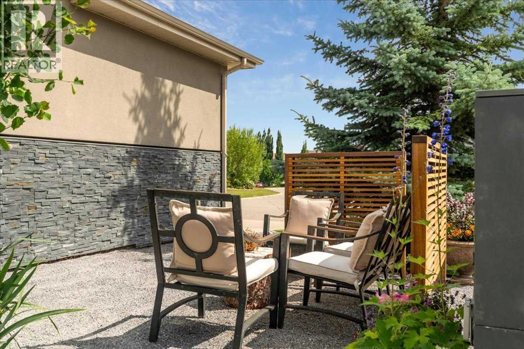 Photo 45 of 374 Discovery Ridge Way Sw, Calgary AB
